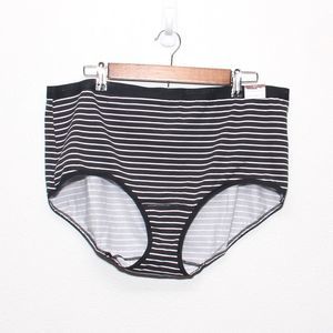 Cacique Intimates & Sleepwear - NWT Cacique Cotton Full Brief Size 26/28 Cacique Intimates & Sleepwear - NWT Cacique Cotton Full Brief Size 26/28